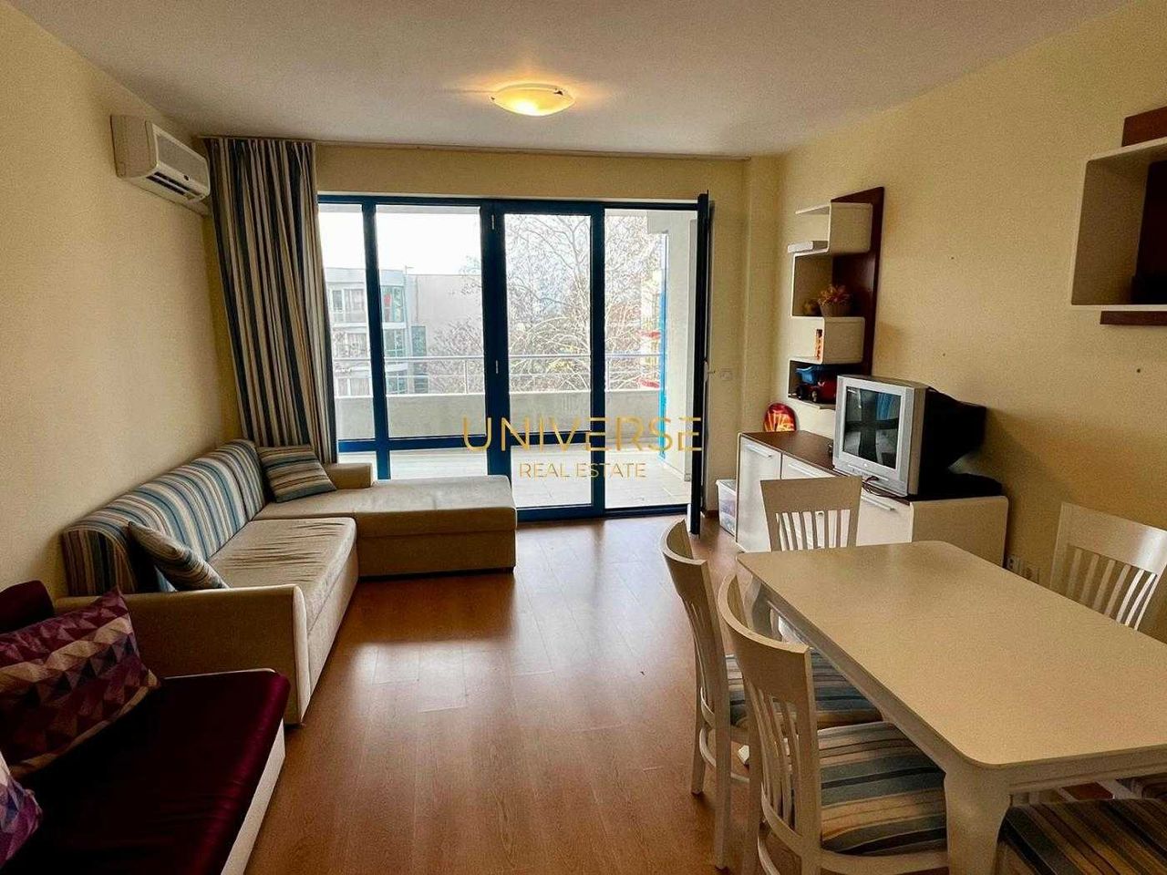 Продава се Двустаен апартамент в к.к. Слънчев бряг - 72 кв.м за 1209 €/кв.м - Снимка #4