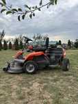 Tractoras gazon husqvarna