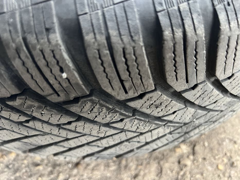 Зимни гуми втора употреба