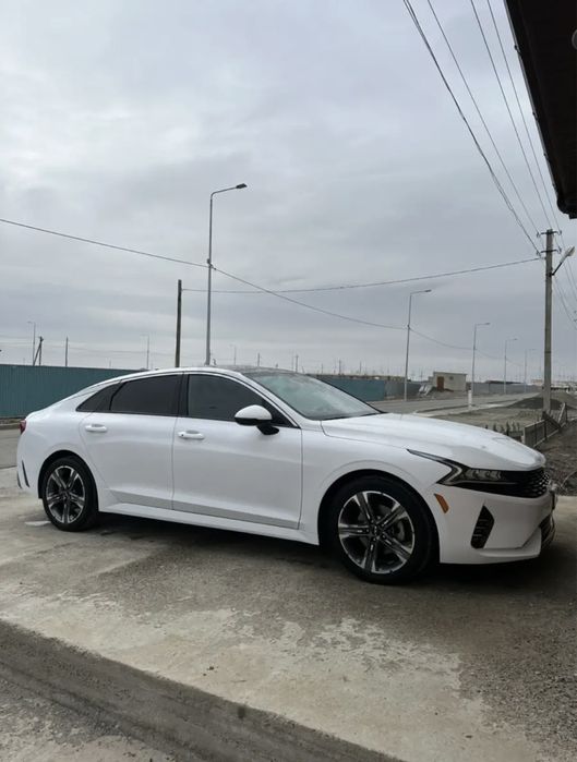 Аренда, прокат авто с ВОДИТЕЛЕМ (Kia k5)