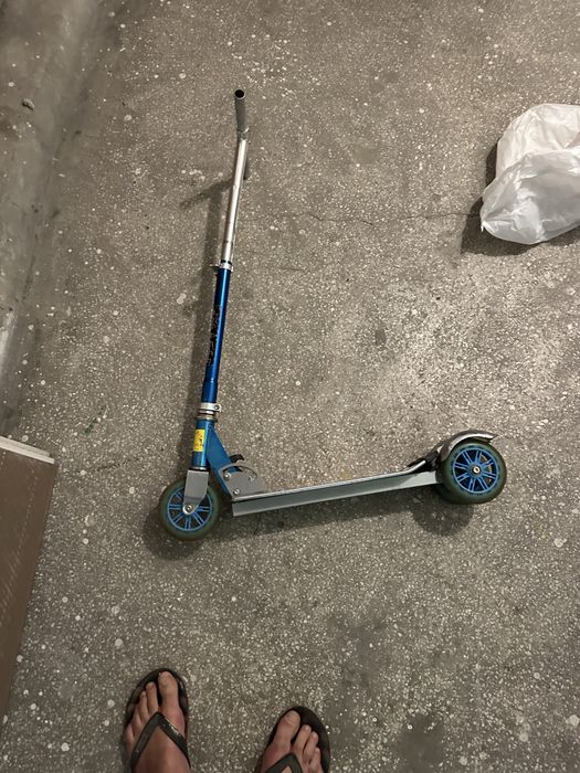 Trotineta din aluminiu ,folosita putin