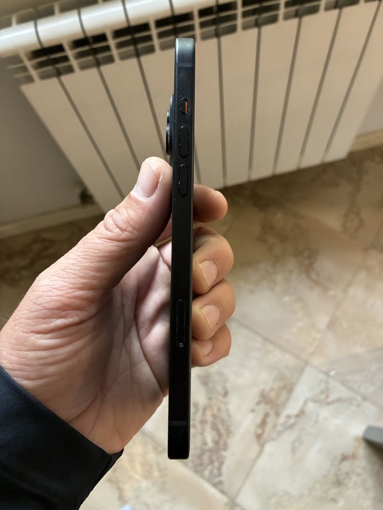 Iphone 15 plus. Нов