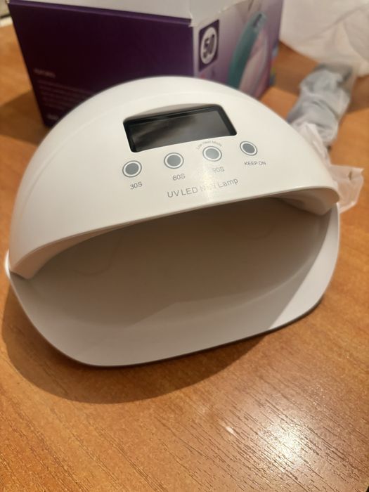 Продаю лампу для гель лака