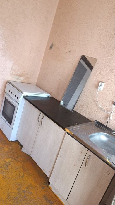 Квартира аренда 1болме эвро ремонт багасы 40000 барлык жагдайы бар.