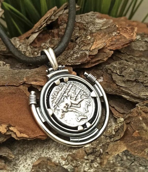 Монета с лика на Александър Велики сребро 925