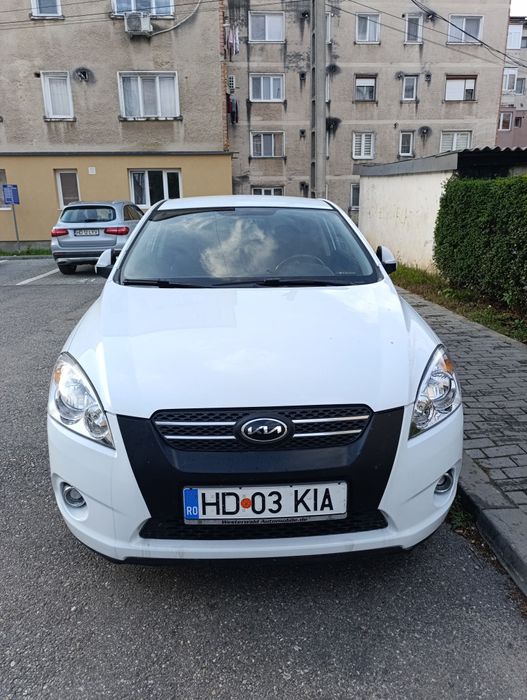 Vând KIA automată în stare foarte bună