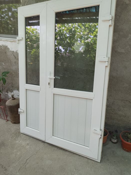 Ușa termopan dublă