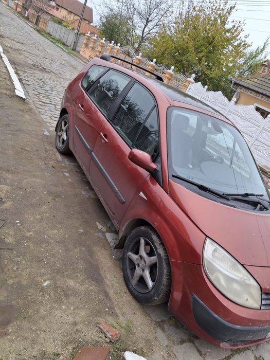 Vând Renault scenic 1.9 dizel