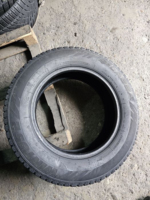 2 anvelope iarna 205 65 16C Lassa 2021