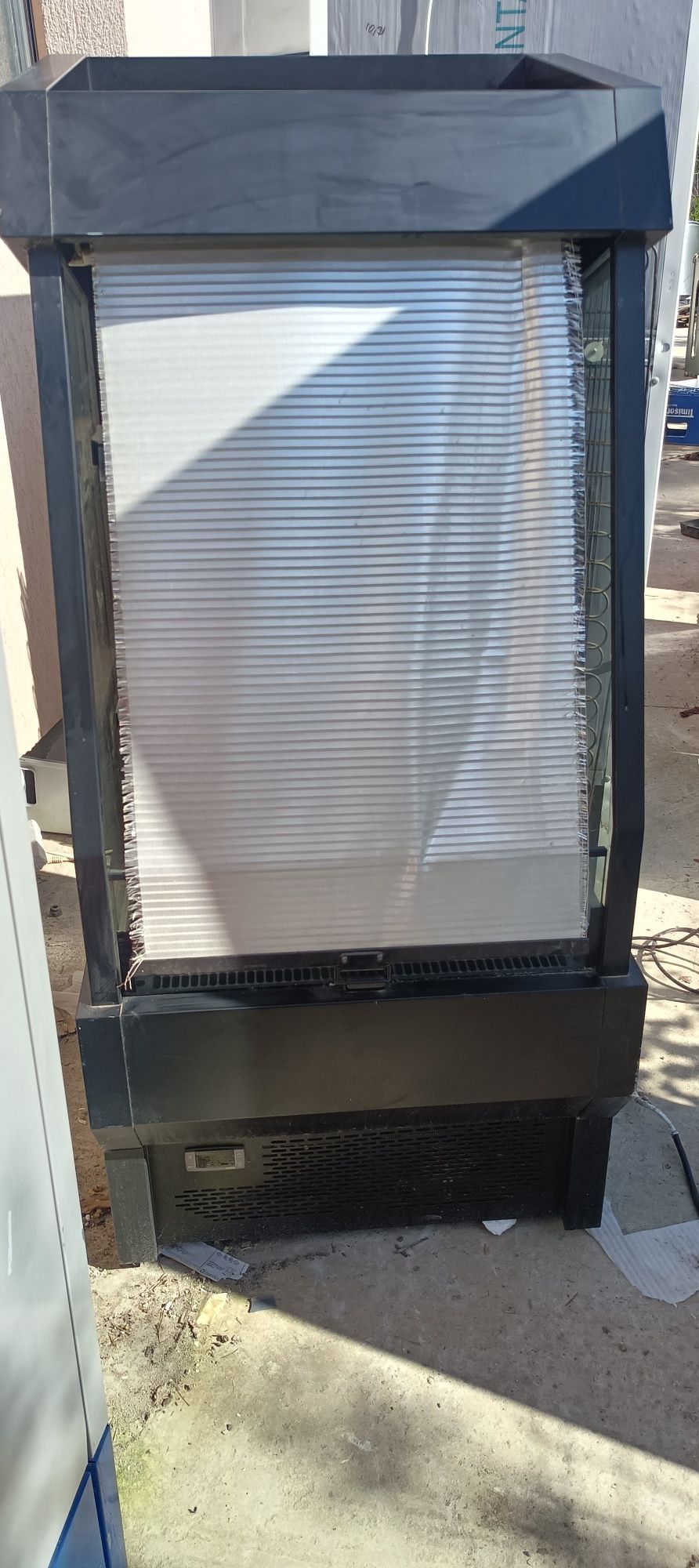 Vitrine frigorifice verticale tip raft frigorific