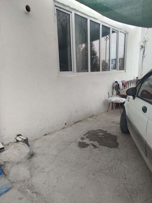 Жондор сентрда квартира 3 хонали