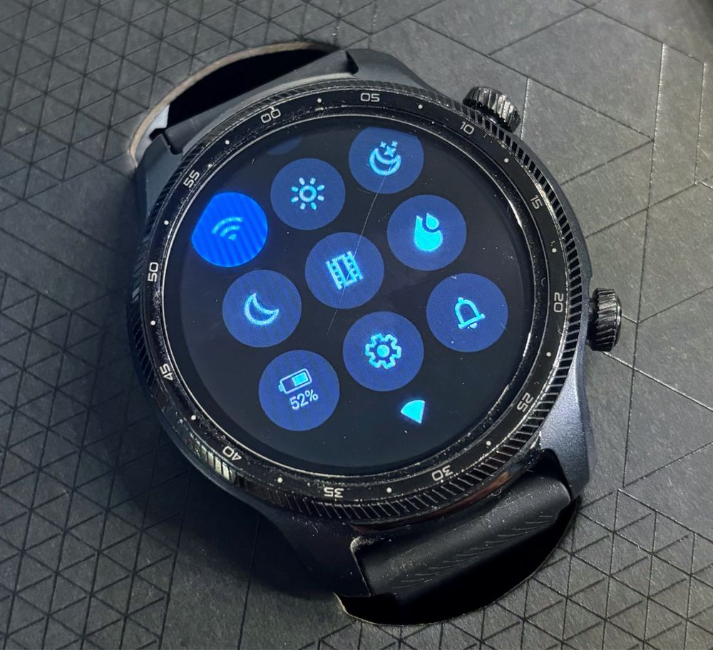NFC TicWatch Pro 3 Ultra GPS Wear OS Smartwatch/Смартчасовник