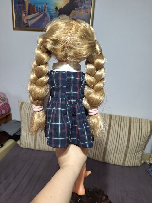 Papusi Design a Friend