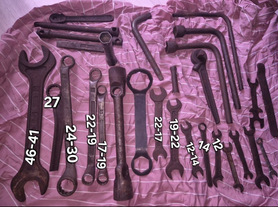 Продам ключи рожковые и накидные