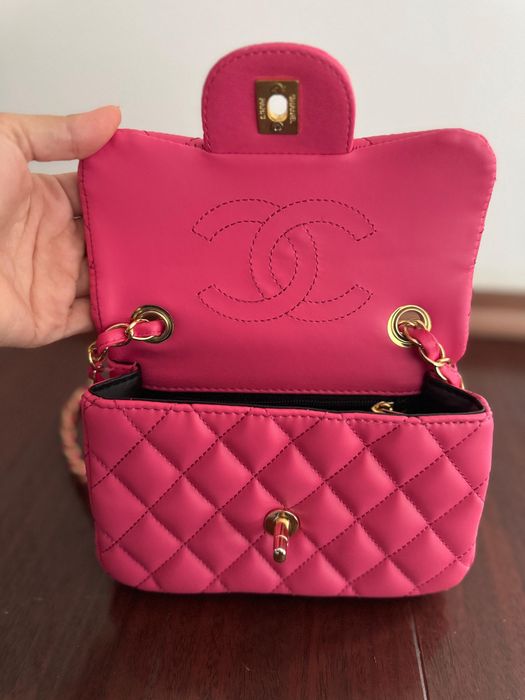 Vând geantă CHANEL