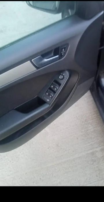 Vând Audi A4 B8 break