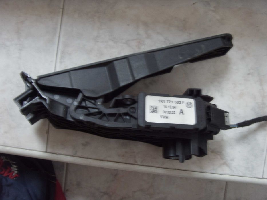 Авточасти и аксесоари за Пежо  и Голф 5