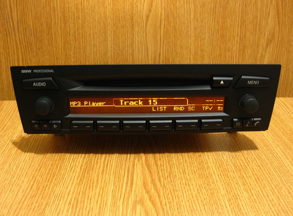 Radio CD casetofon Ford Nissan Mercedes Smart BMW Skoda
