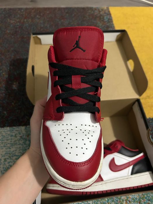 Jordan air 1 MID Rosu