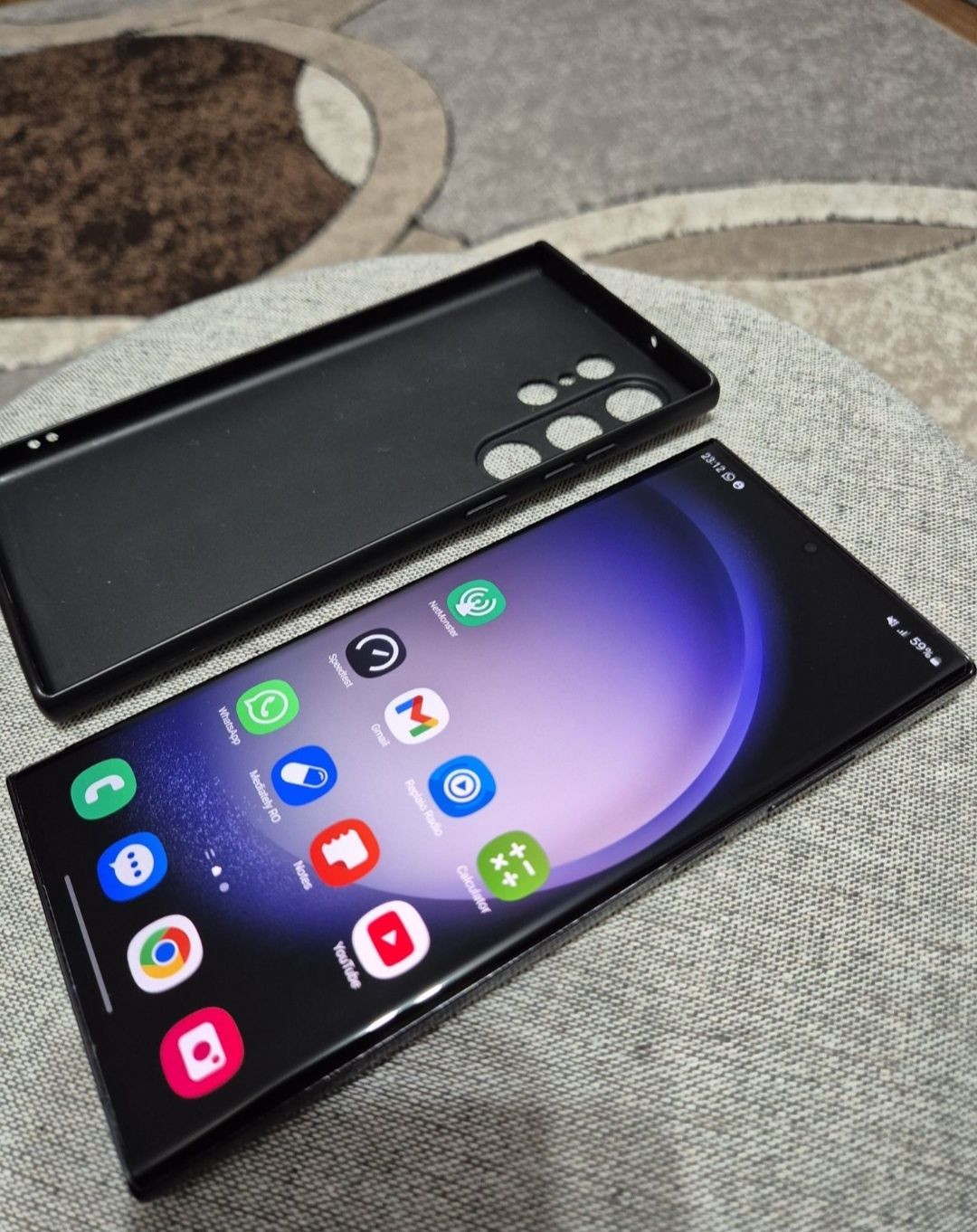 Vând urgent samsung s23 ultra ca nou garanție 2 ani