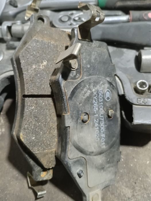 Продам колодки на jac g7