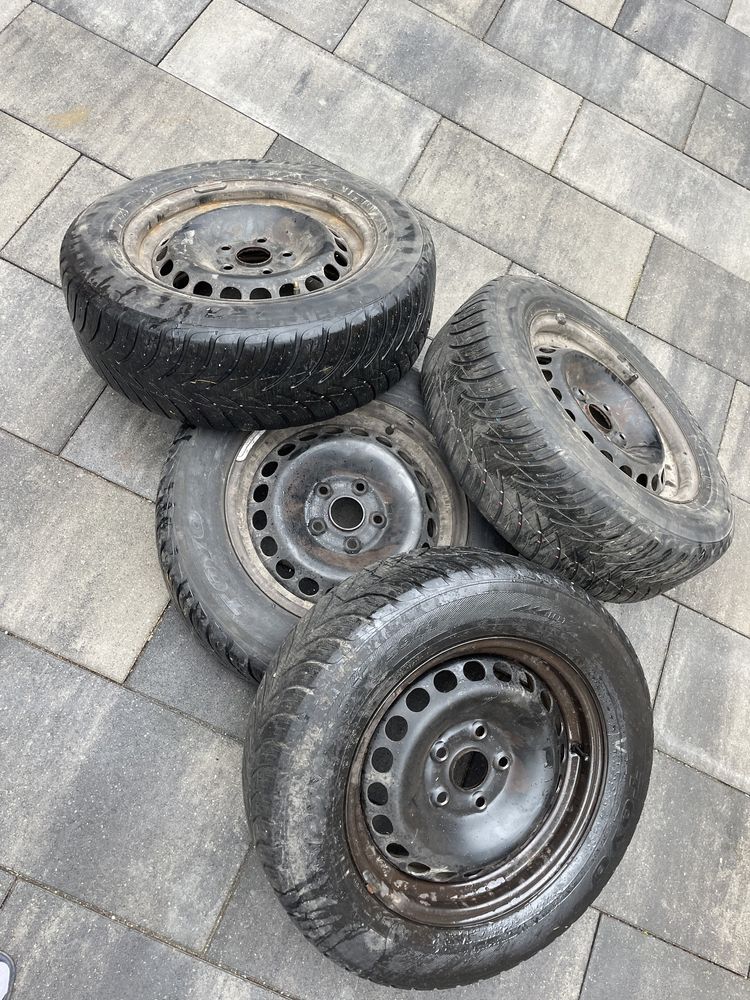 Jante pe 15 cu cauciucuri 195/65 R15