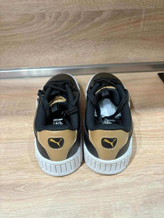 Дамски кецове Puma Carina 2.0 Pop up