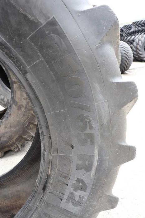 650/65r42 cauciucuri second hand pentru tractor case