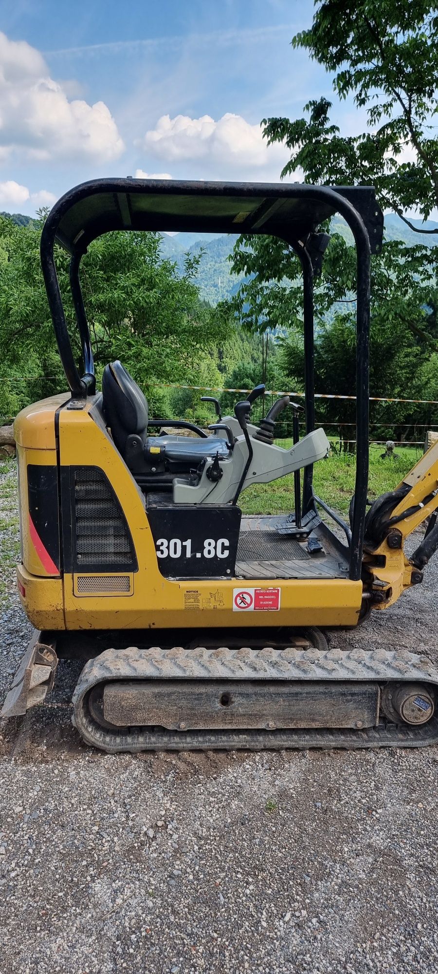 Miniexcavator CATERPILLAR 301.8C  mini excavator