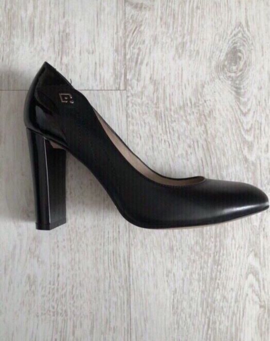 Новые туфли 37 размера кимекс