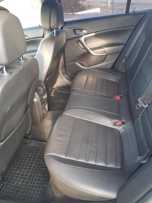 Opel Insignia 2.0 BiTurbo 4x4 195cp