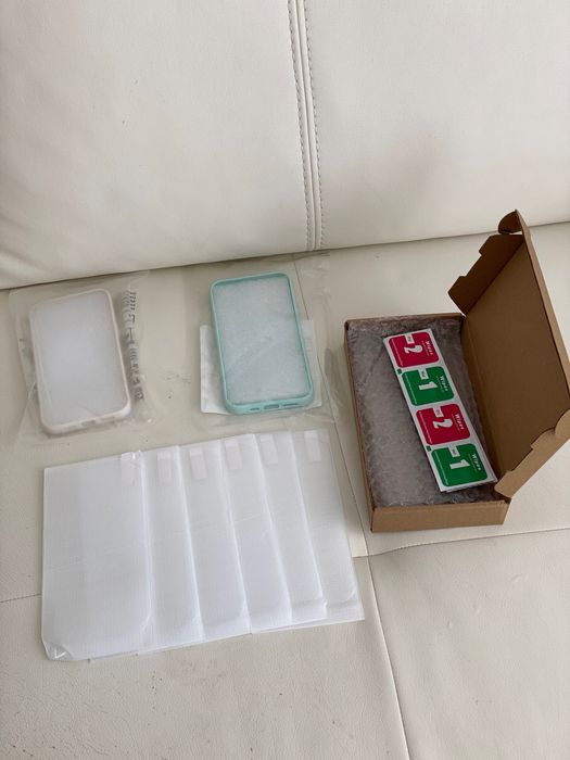 iPhone 13, 256GB като нов + много подаръци