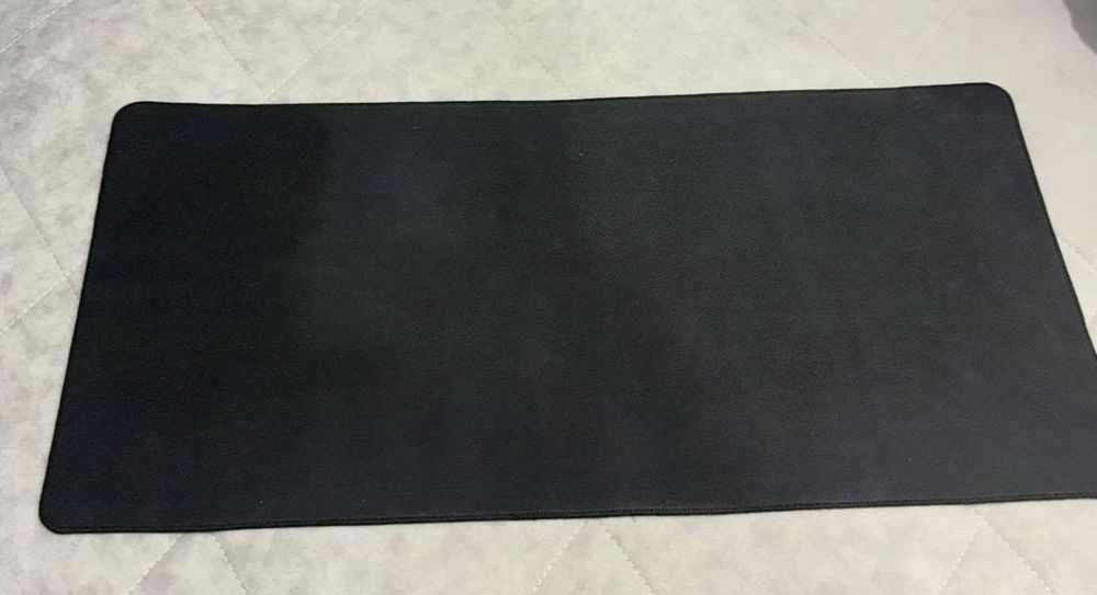 Игровой коврик 40х90 , черный