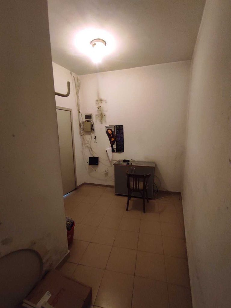 Дава се под наем Офис в Велинград - 40 кв.м за 408 € - Снимка #4