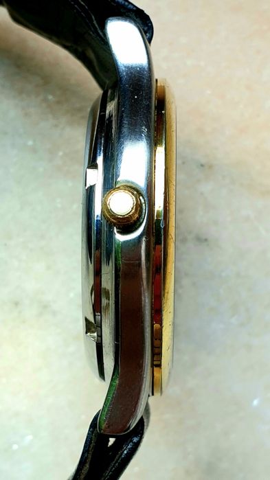 Ceas de mînă bărbați/femei JUNGHANS automatic anii '80