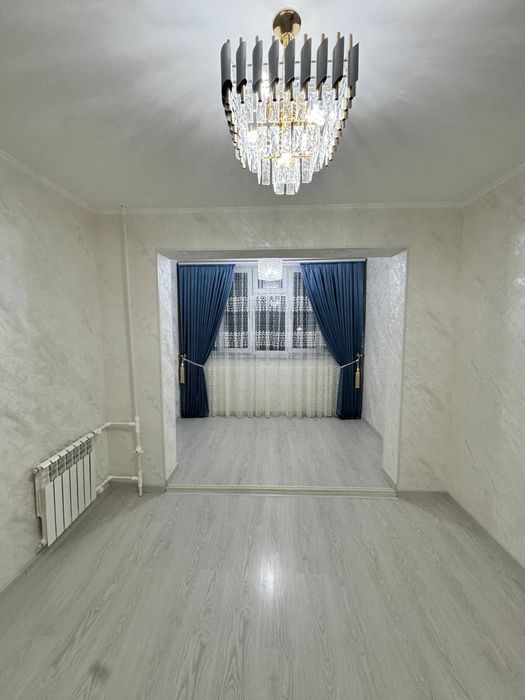 Сотувда 2/2/4 мужал Мархабо  "ЭВОС" лаваш центр оркасида.