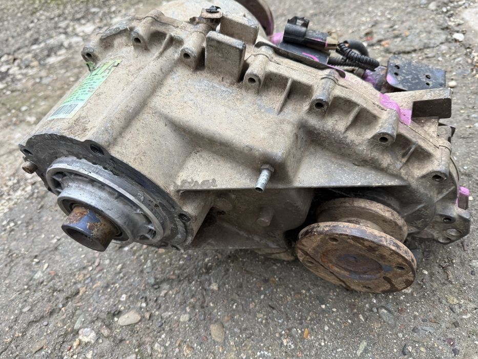 Раздатка за киа соренто 2,5d 3c100/Razdatka za Kia Sorento 2,5crdi140k