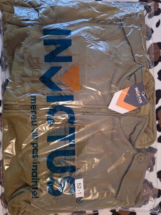 Bocanci si ținută militară