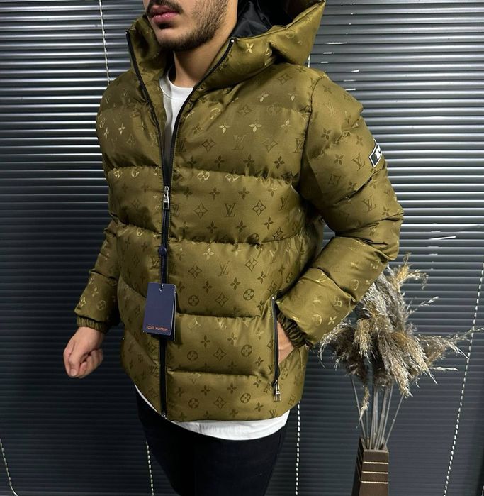 Oferta!! Geaca barbati impermeabila LV,calitate luxury,am mai multe mă