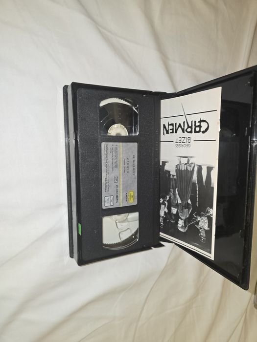 Casetă video VHS,cu spectacolul CARMEN,stare foarte bună,  35 lei