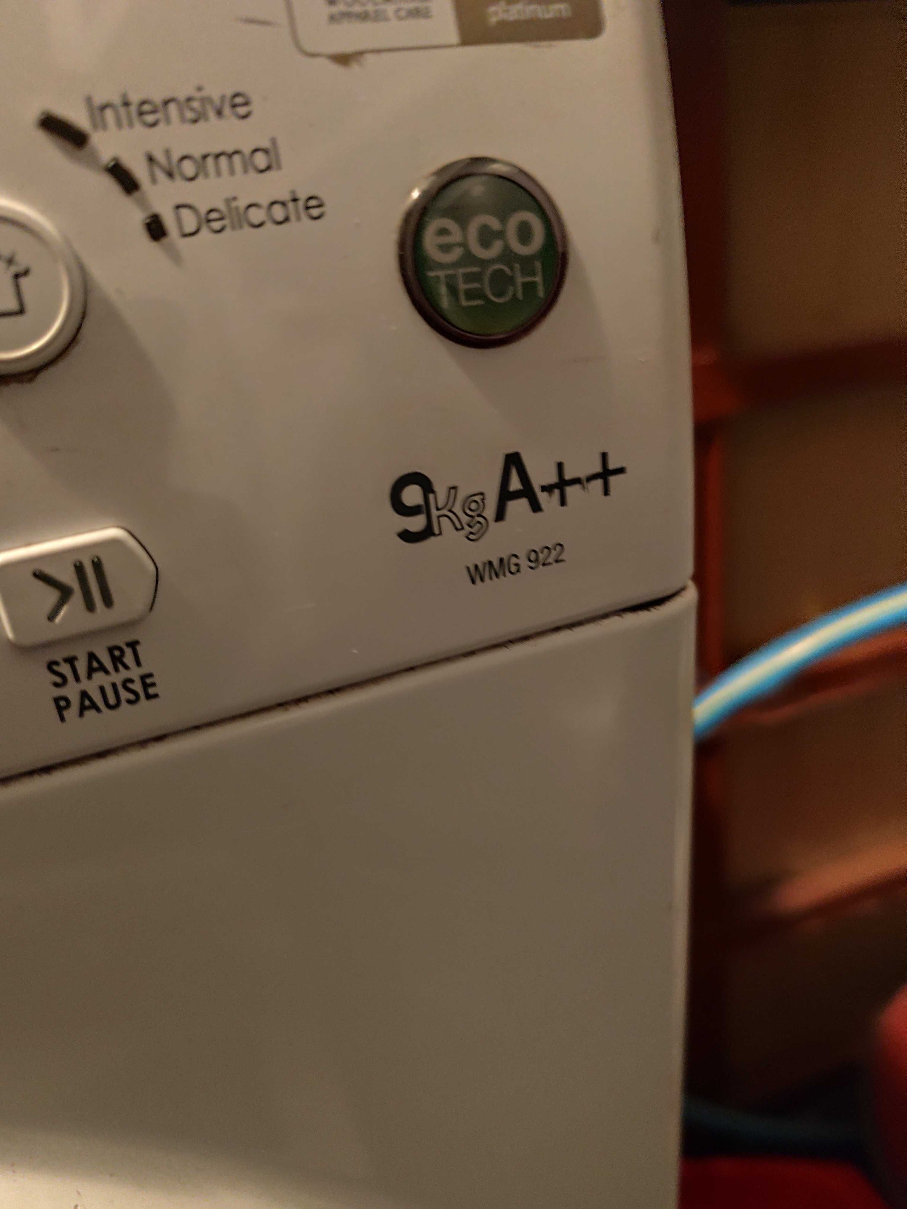 Пералня Ariston Hotpoint WMG922B