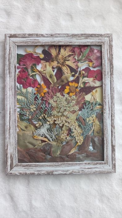 Картини с хербаризирани цветя
