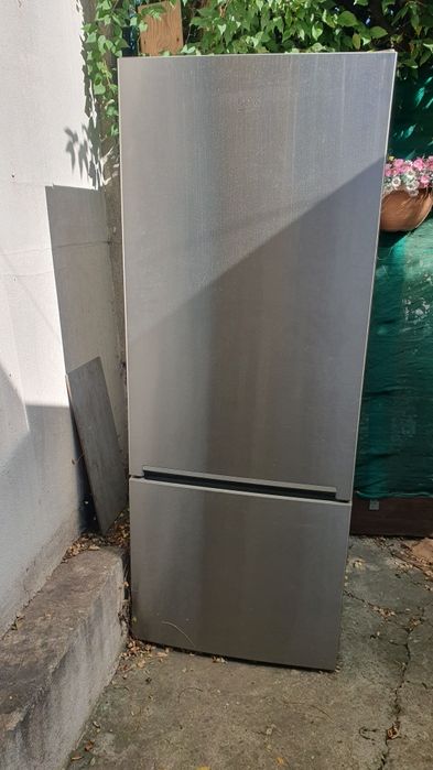 Vand Frigider Beko