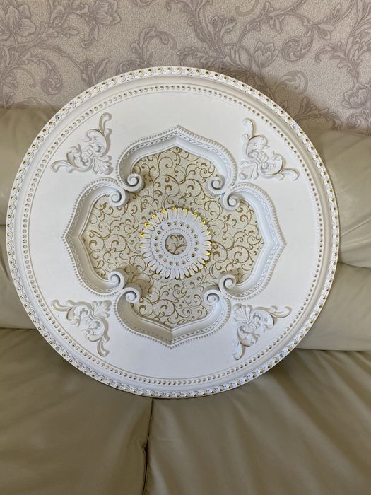 Новая розетка под люстру