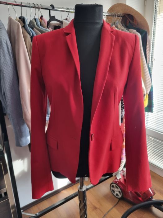 Червено сако от Zara