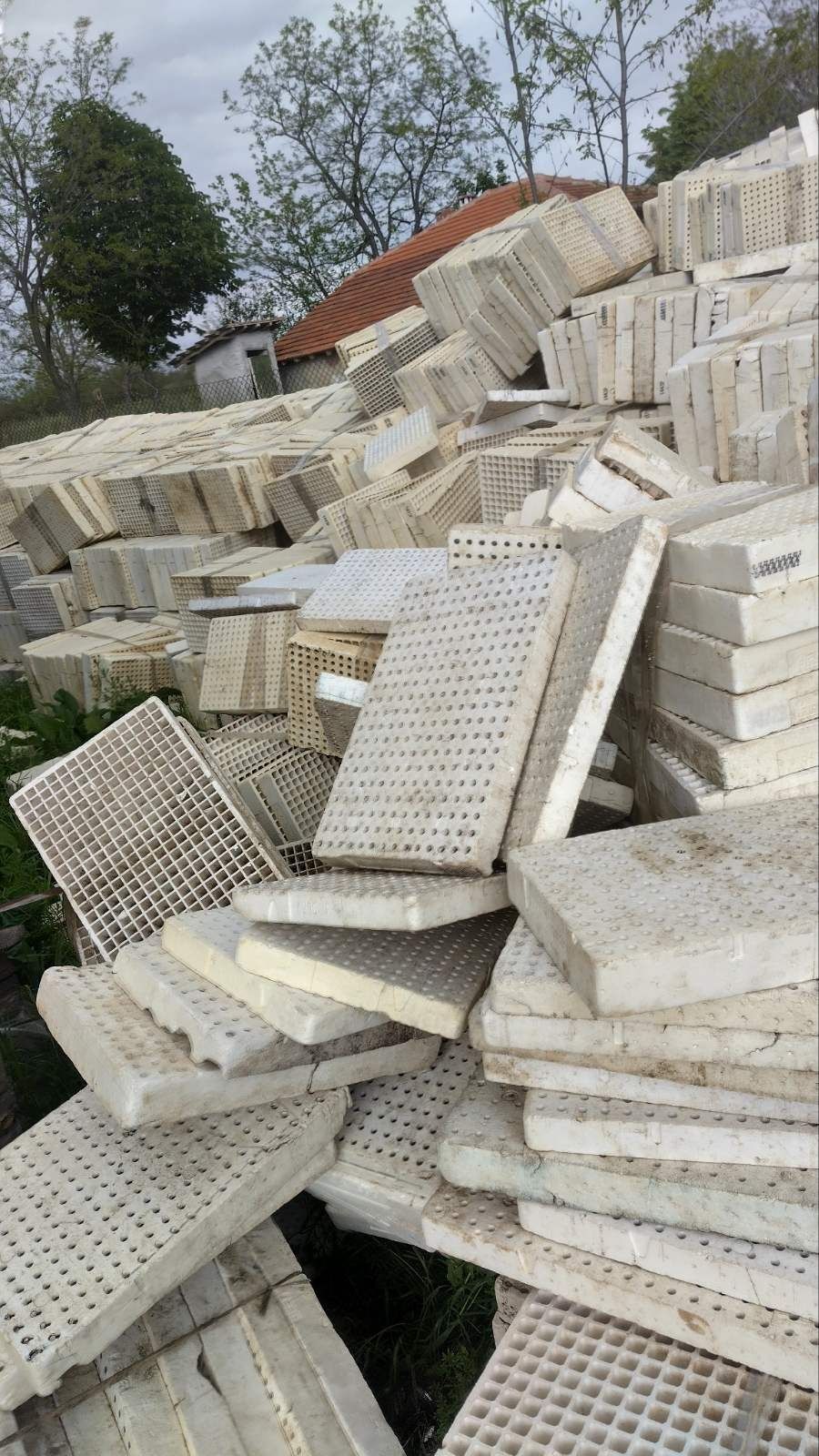Тарелки за разсад