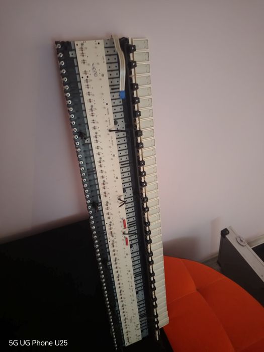 Клавиатура от Korg pa4x,с платките и почти нови гумички на около месец