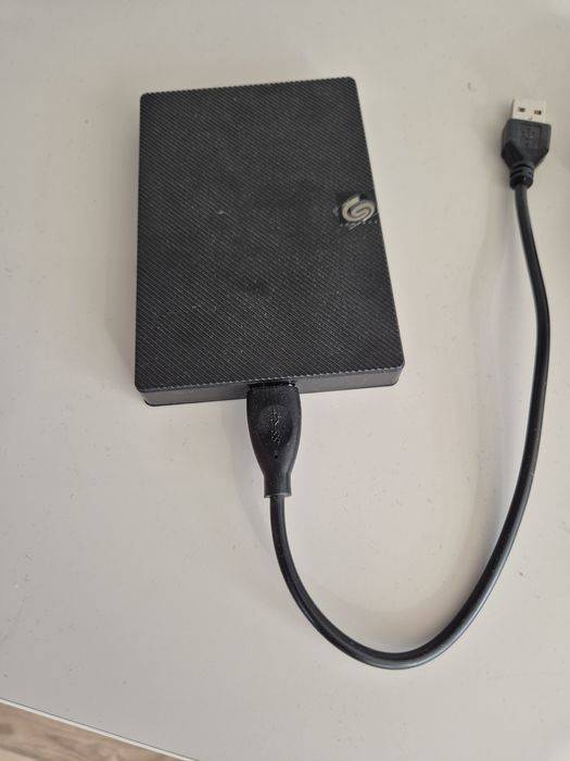 Външен хард диск 2TB