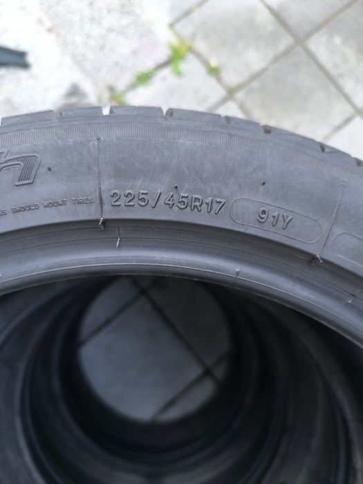 225/45/17 BF Goodrich