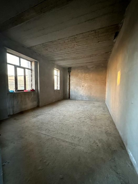 Киров, Олмазор куча 4,5 сот 8 хона